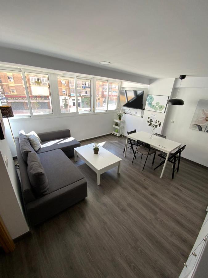 Goya Apartamentos Málaga Esterno foto