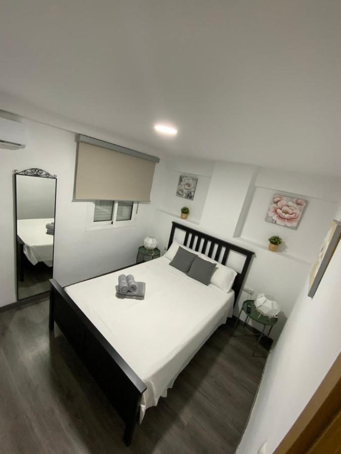 Goya Apartamentos Málaga Esterno foto